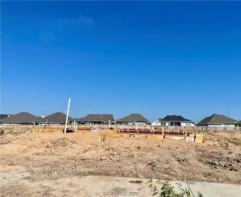 3156 Margaret Rudder Pkwy, Bryan, TX 77808