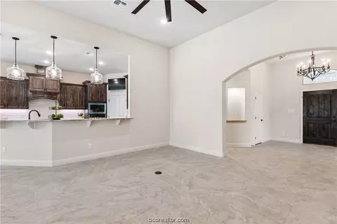 6549 Agave Ct, Bryan, TX 77808 photo 9