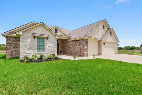 6549 Agave Ct, Bryan, TX 77808 photo 2