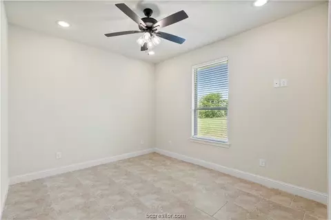 10391 Bourbon Ln, Bryan, TX 77808 photo 24