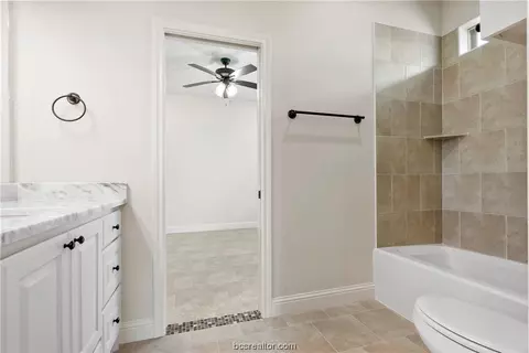10391 Bourbon Ln, Bryan, TX 77808 photo 25
