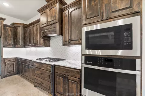 10391 Bourbon Ln, Bryan, TX 77808 photo 19