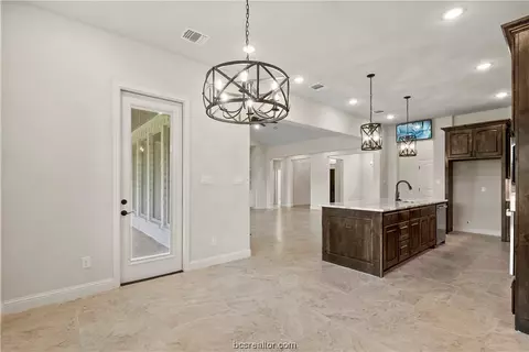 10391 Bourbon Ln, Bryan, TX 77808 photo 21
