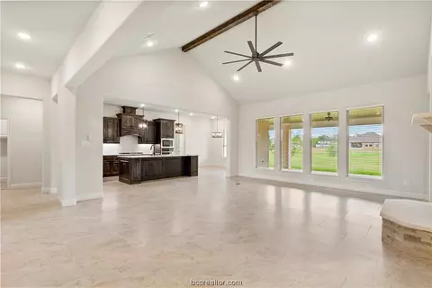 10391 Bourbon Ln, Bryan, TX 77808 photo 9