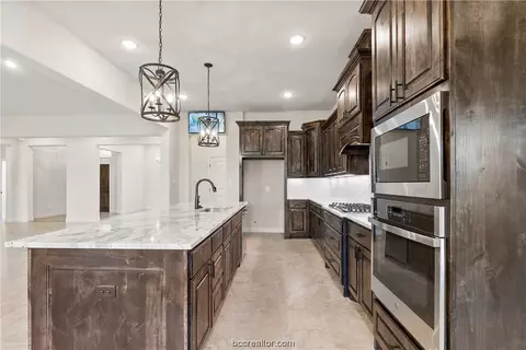 10391 Bourbon Ln, Bryan, TX 77808 photo 17