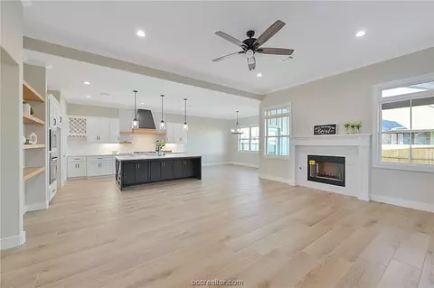 3017 Teller, Bryan, TX 77808 photo 3