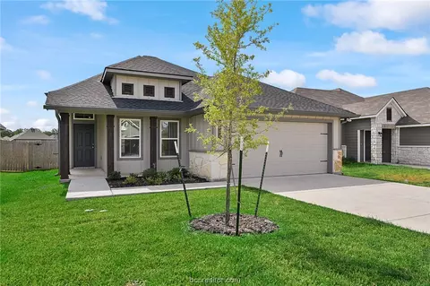 2004 Theresa Dr, Bryan, TX 77807