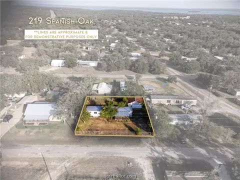 219 Spanish Oak St, Somerville, TX 77879