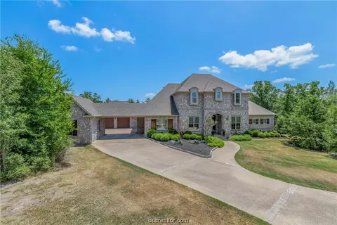 3648 Calusa Springs Dr, College Station, TX 77845