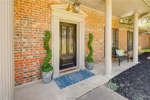 2605 Arbor Dr, Bryan, TX 77802 photo 3