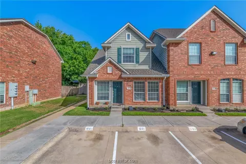 1001 Krenek Tap Road 1601, College Station, TX 77840