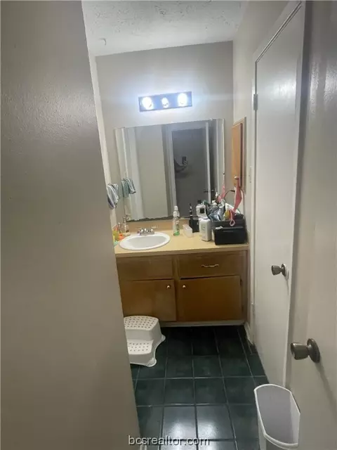 2503 Long Dr, Bryan, TX 77802 photo 9