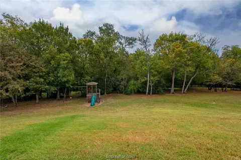 5898 Easterling Dr, Bryan, TX 77808 photo 37