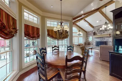 5898 Easterling Dr, Bryan, TX 77808 photo 9
