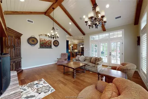 5898 Easterling Dr, Bryan, TX 77808 photo 11