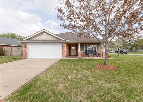 1000 Copperas Bnd, Caldwell, TX 77836