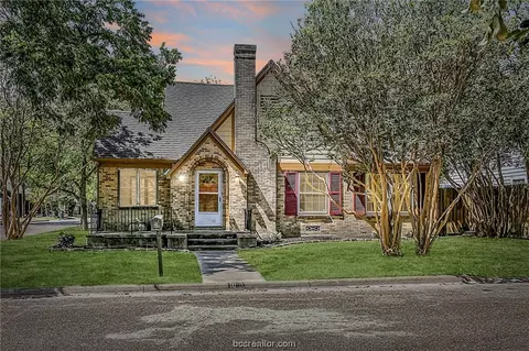 1013 Antone St, Bryan, TX 77803