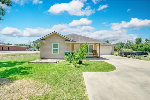 115 W South St, Madisonville, TX 77864