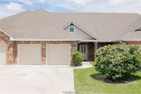 4309 Whispering Creek Ct, College Station, TX 77845