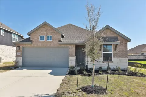 6319 Fulton Dr, College Station, TX 77845