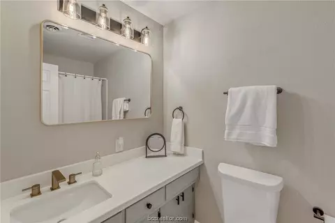 2402 Burton Dr, Bryan, TX 77802 photo 14