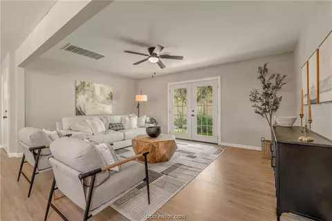 2402 Burton Dr, Bryan, TX 77802 photo 9
