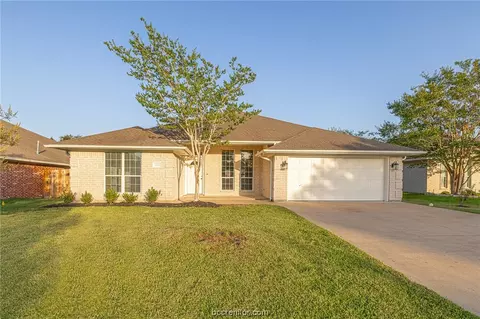 1206 Roanoke Ct, College Station, TX 77845