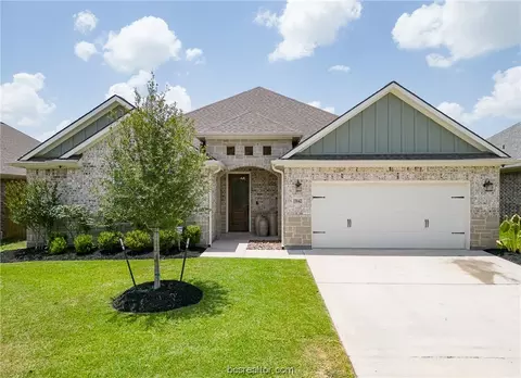 15642 Long Creek Ln, College Station, TX 77845