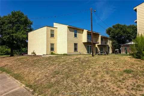 2000 Kazmeier, Bryan, TX 77802 photo 4