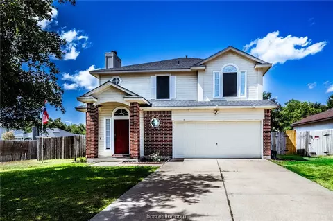 3818 Westfield Dr, College Station, TX 77845