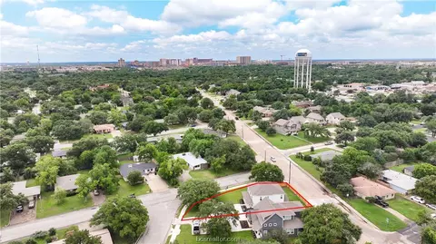 406 Moran St, Bryan, TX 77801 photo 2