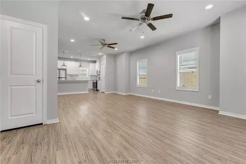 406 Moran St, Bryan, TX 77801 photo 7