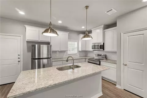 406 Moran St, Bryan, TX 77801 photo 14