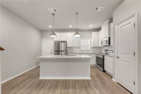 406 Moran St, Bryan, TX 77801 photo 13