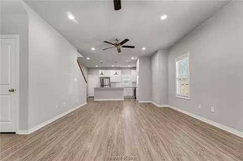 406 Moran St, Bryan, TX 77801 photo 9