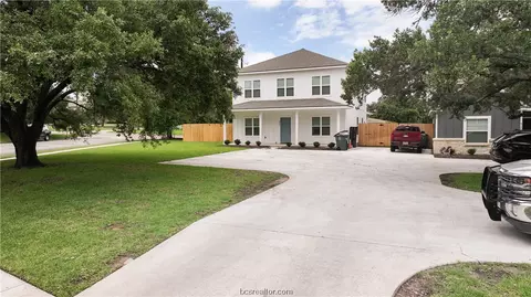406 Moran St, Bryan, TX 77801 photo 4