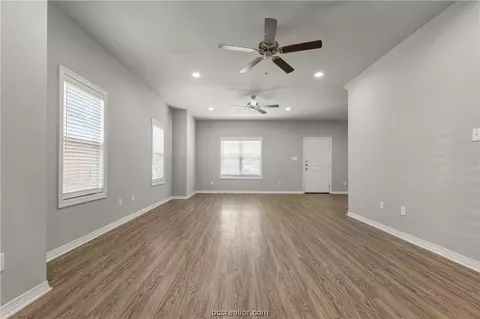 406 Moran St, Bryan, TX 77801 photo 11