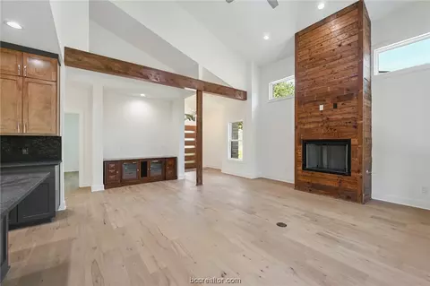 3910 Nagle St, Bryan, TX 77803 photo 6