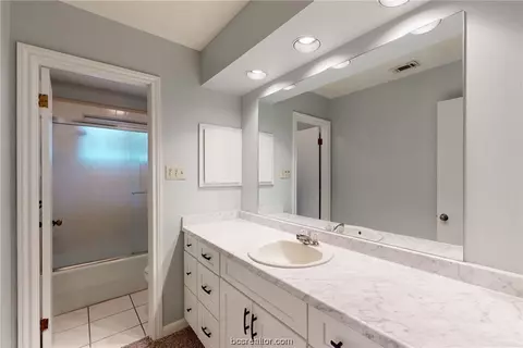 2405 E Briargate Dr, Bryan, TX 77802 photo 12