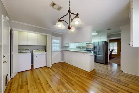 2405 E Briargate Dr, Bryan, TX 77802 photo 6