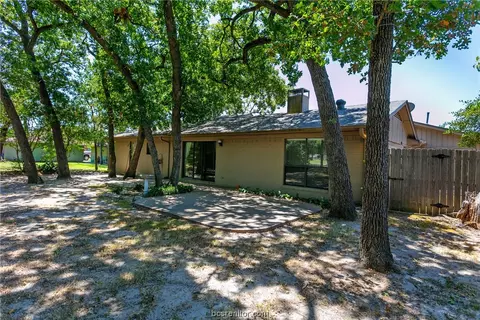 2405 E Briargate Dr, Bryan, TX 77802 photo 15