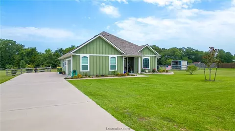 4132 Green Pastures, North Zulch, TX 77872