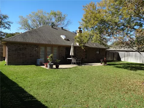 5608 Middlebury Dr, Bryan, TX 77802 photo 31