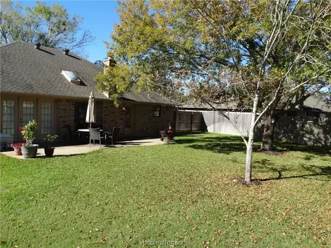 5608 Middlebury Dr, Bryan, TX 77802 photo 33