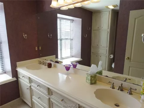 5608 Middlebury Dr, Bryan, TX 77802 photo 19