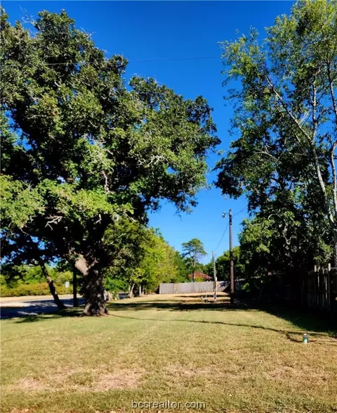 1008 Center St, Bryan, TX 77803 photo 5