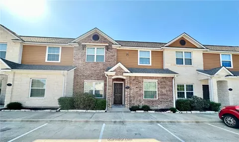 301 Southwest Pkwy #332, College Station, TX 77840