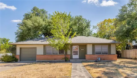 1608 Burt St, Bryan, TX 77802