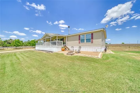 9502 Fm 2502, Brenham, TX 77833