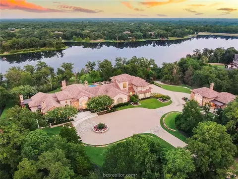3192 Arapaho Ridge Dr, College Station, TX 77845
